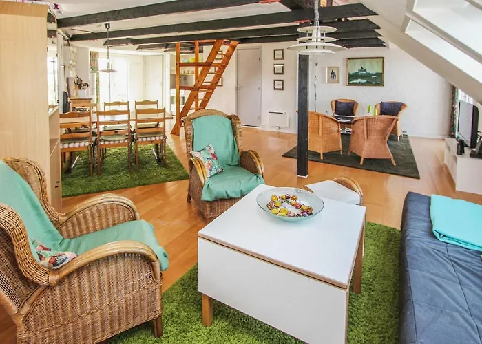 Beautiful Apartment In Samso With House Sea View